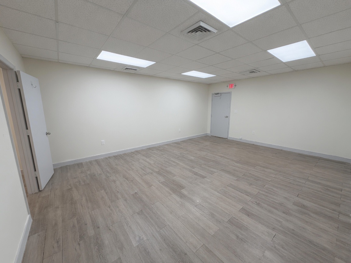 Suite 111 — 2950 CYPRESS BUILDING