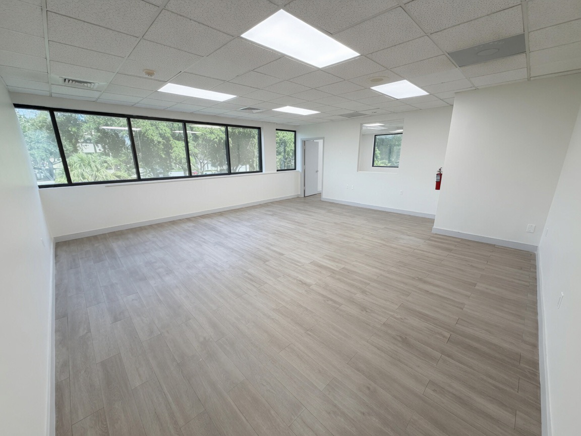 Suite 212 — 2950 CYPRESS BUILDING