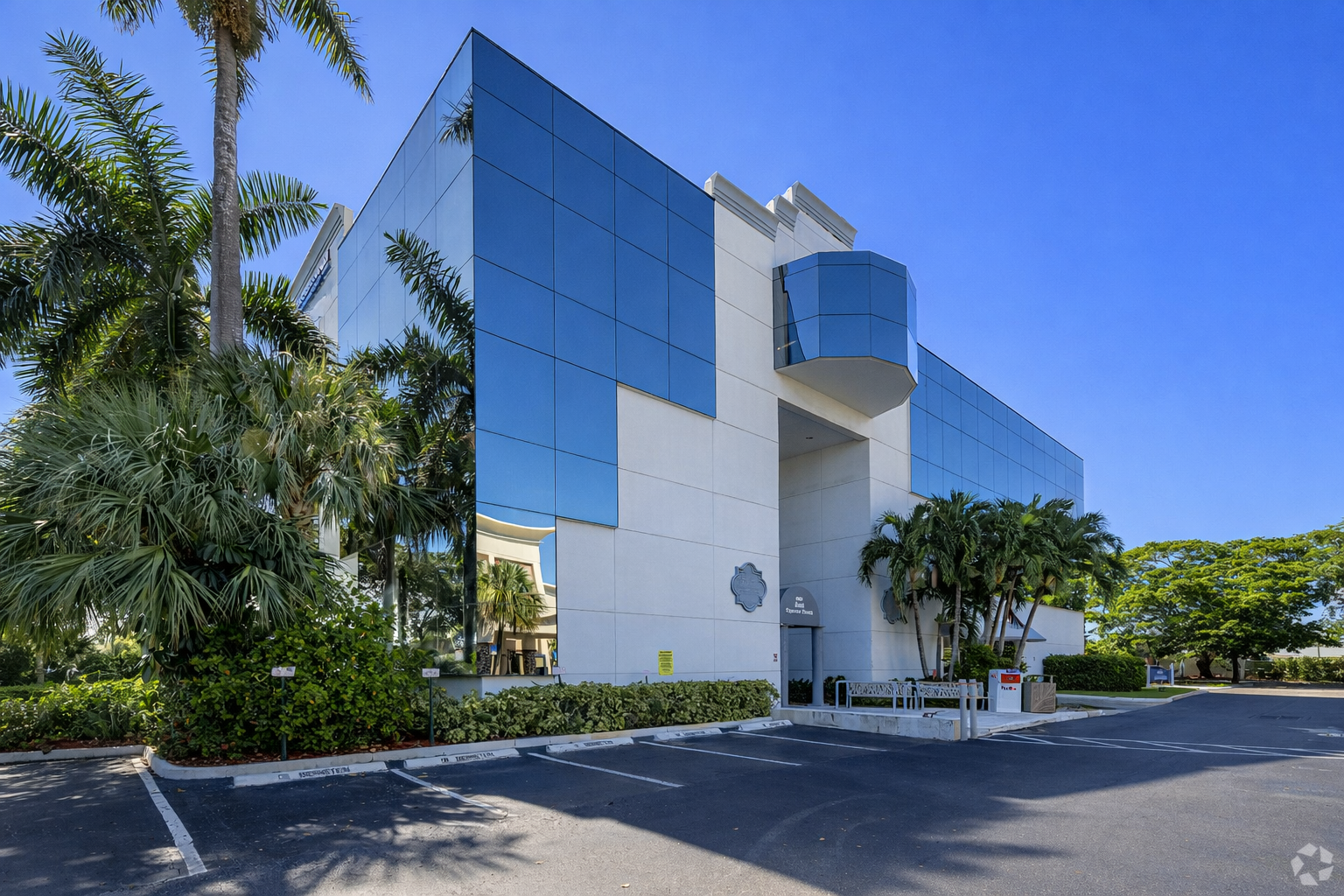 800 CYPRESS BUILDING — 9/19