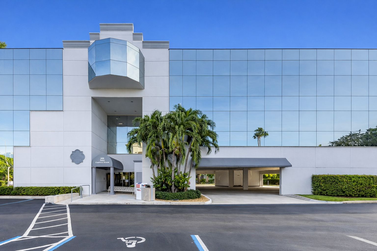 800 CYPRESS BUILDING — 8/19