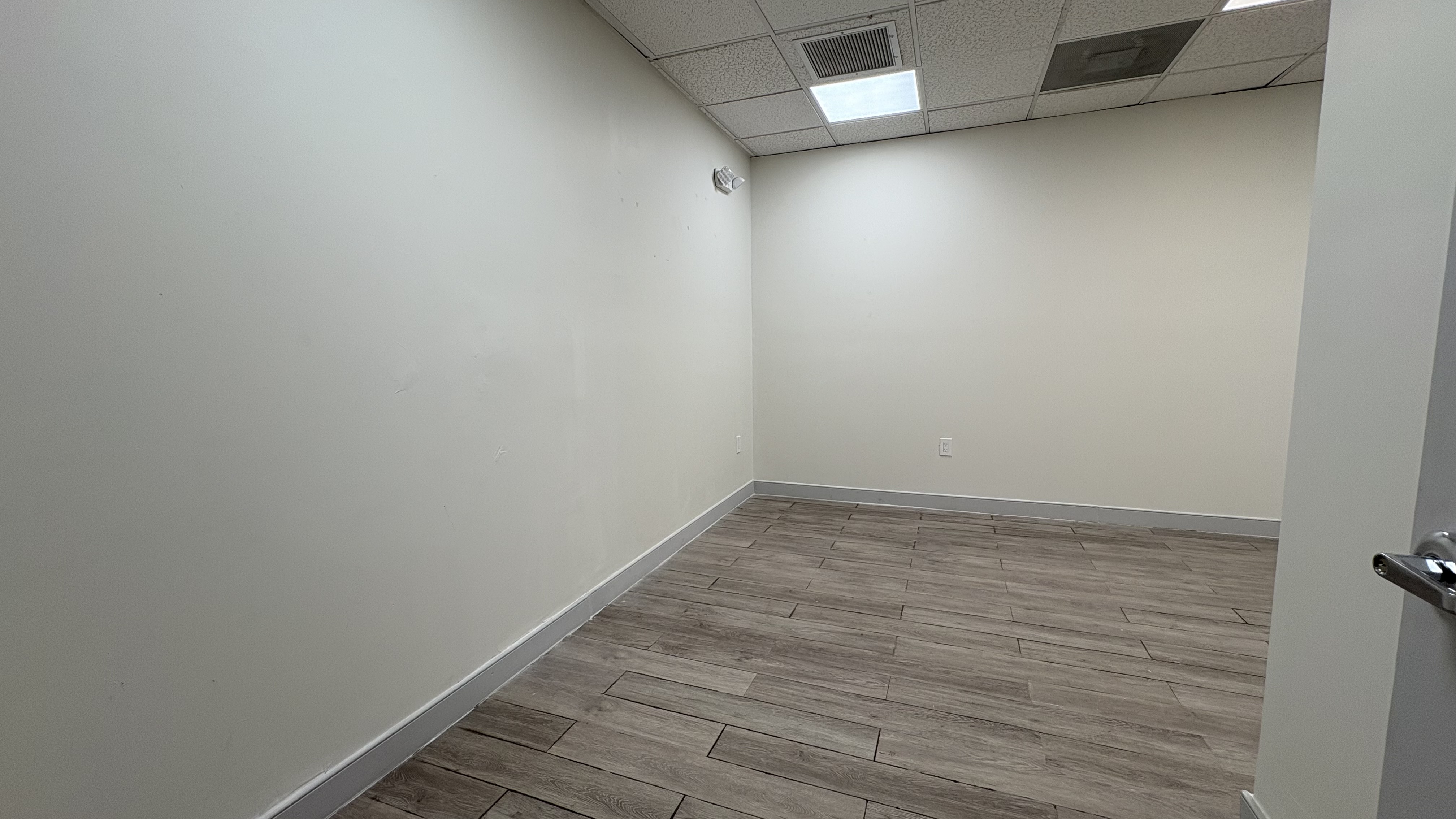 Suite 235B — 2950 CYPRESS BUILDING