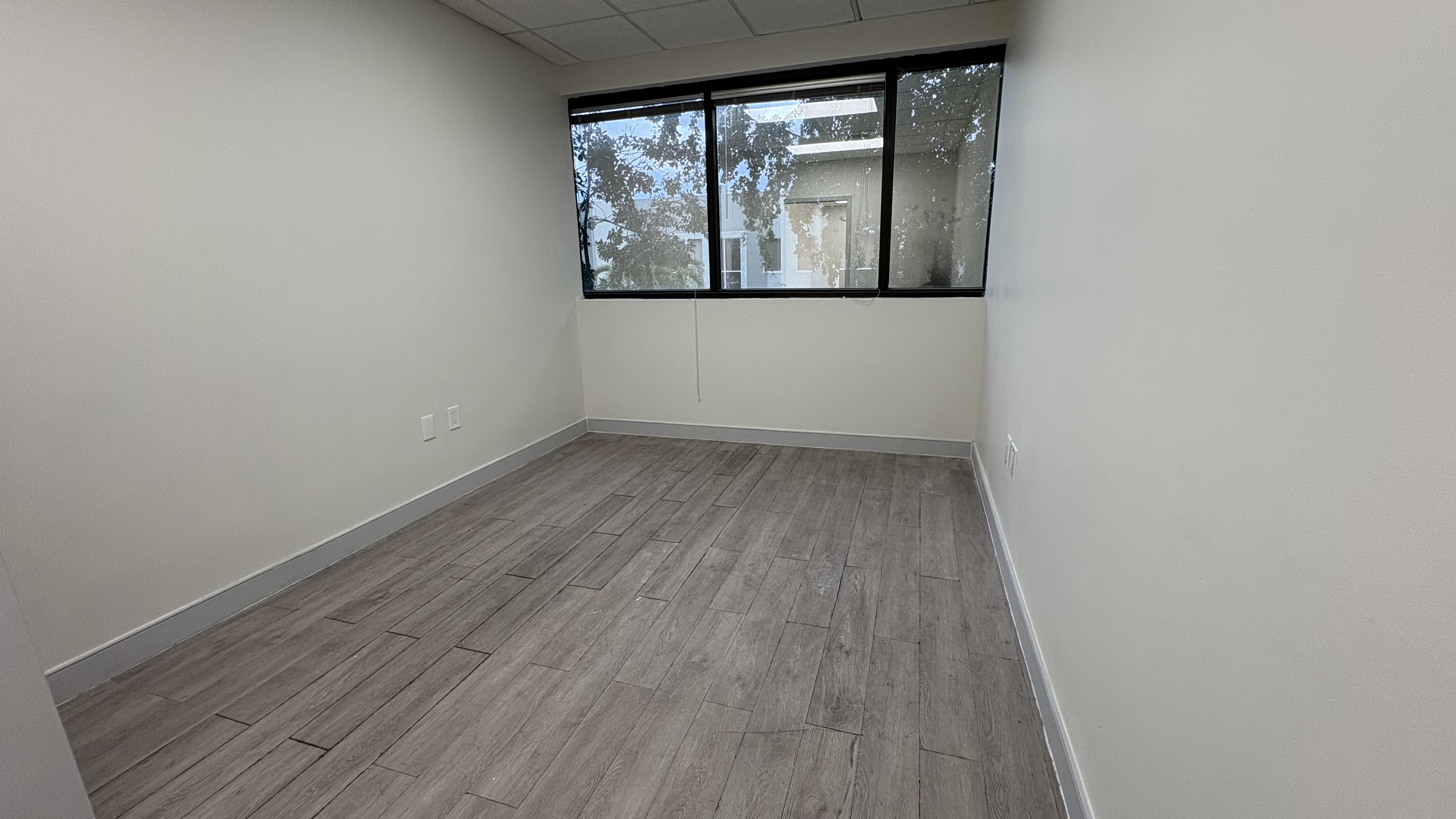 Suite 235B — 2950 CYPRESS BUILDING — 7/10