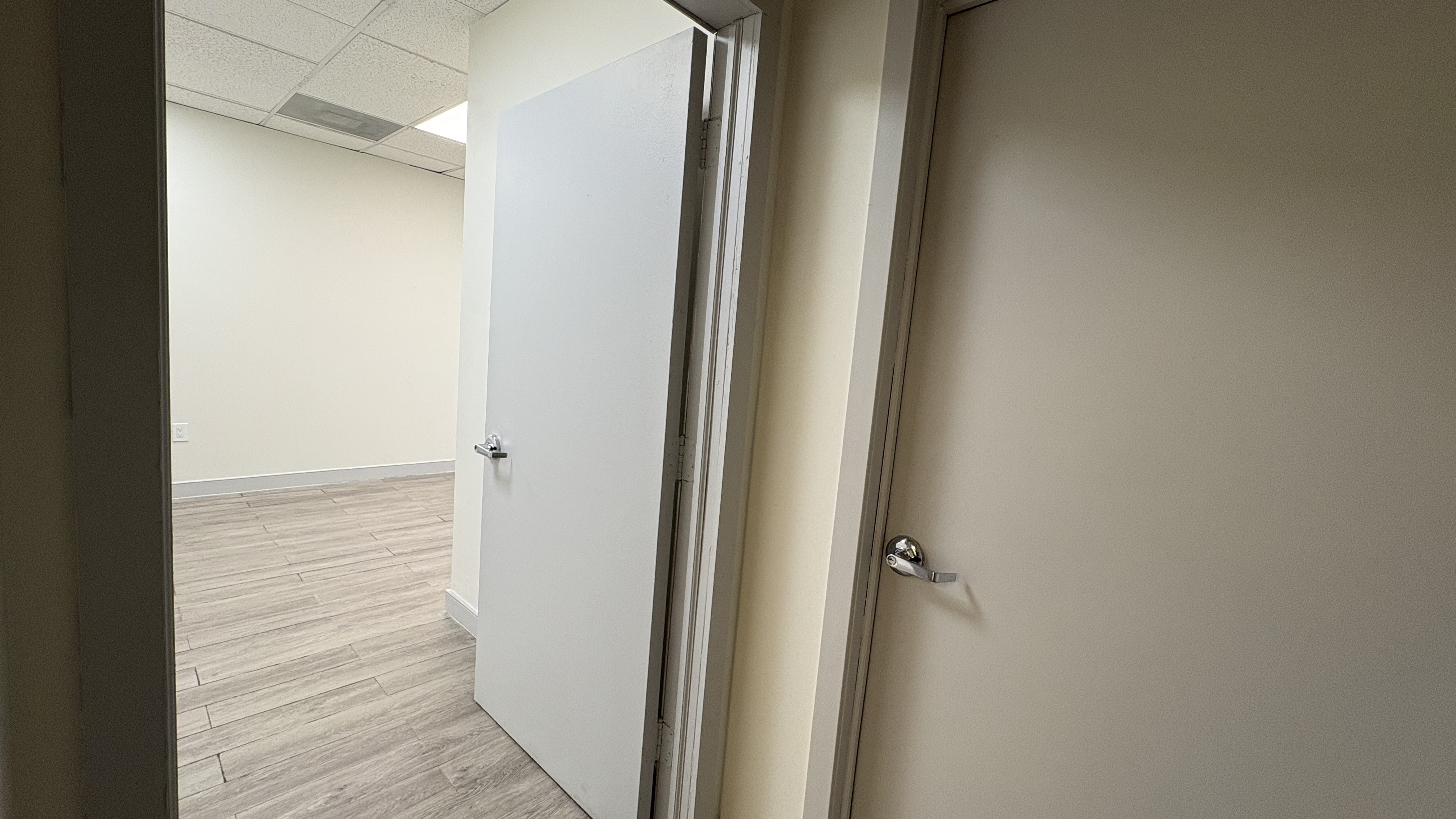 Suite 235B — 2950 CYPRESS BUILDING — 2/10