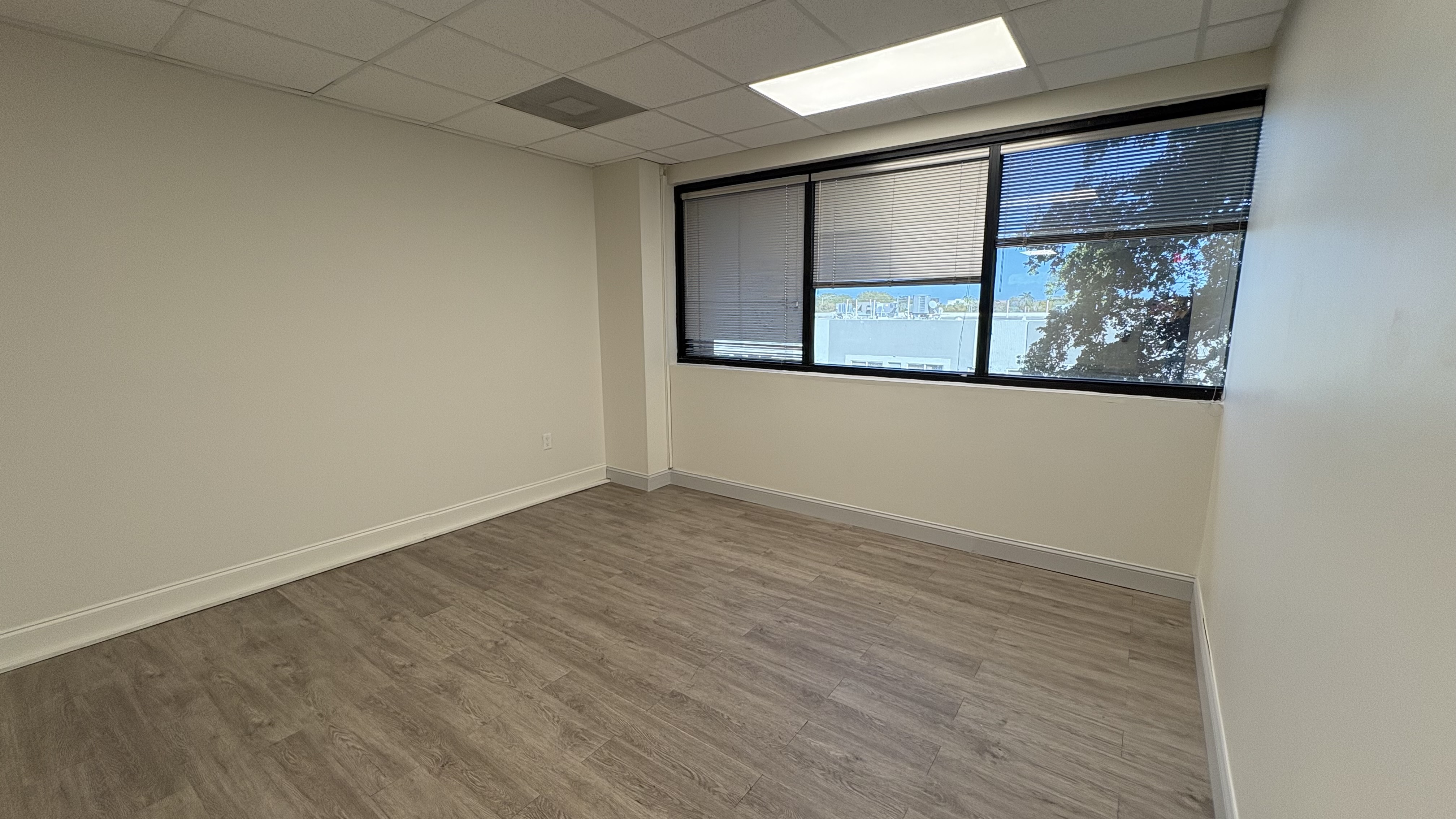 Suite 331 — 2950 CYPRESS BUILDING — 5/7