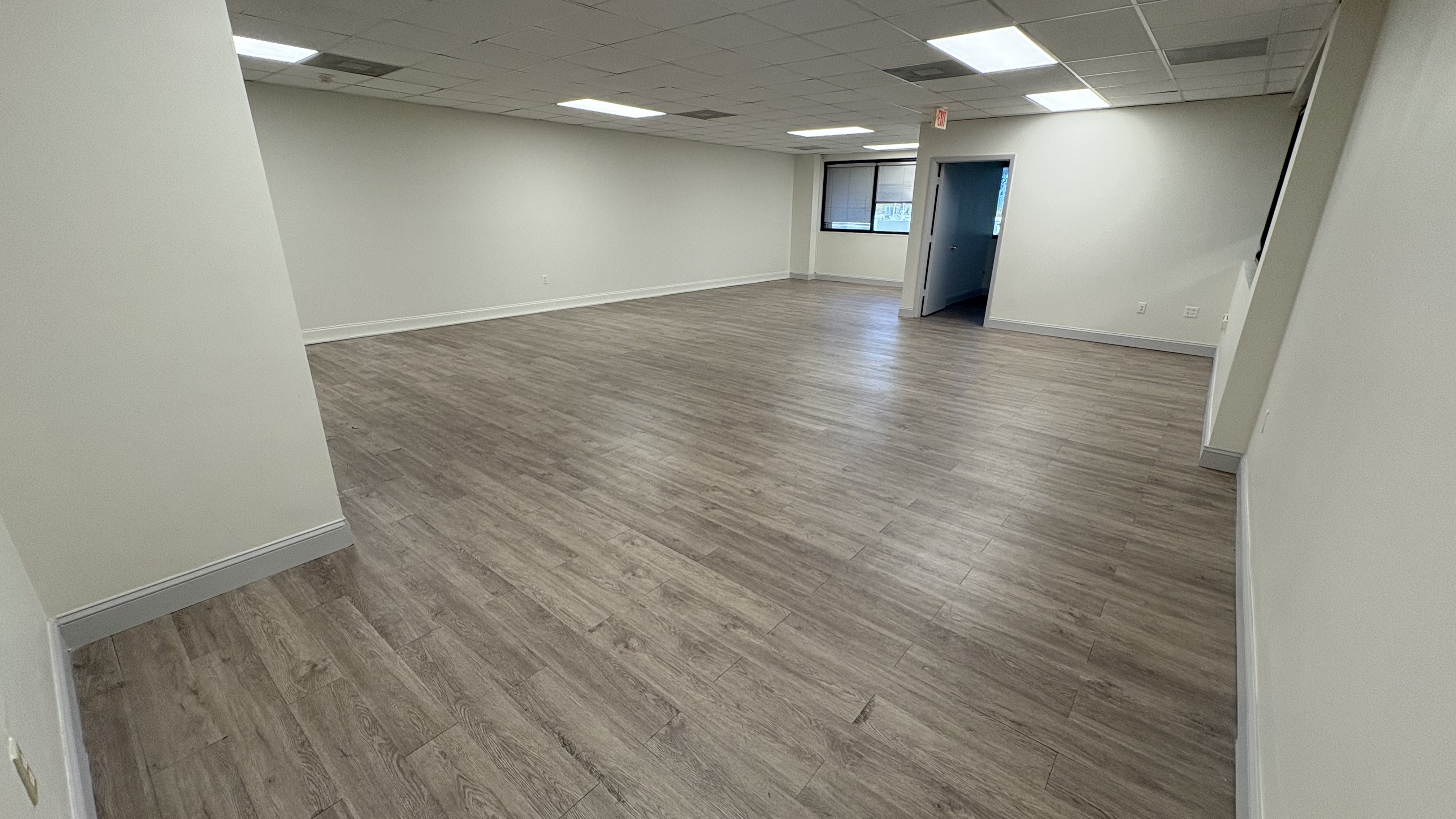 Suite 331 — 2950 CYPRESS BUILDING